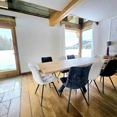 Feriehus Chalet Cote 2000 Ski Inski Out Megève
