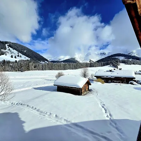 Feriehus Chalet Cote 2000 Ski Inski Out *