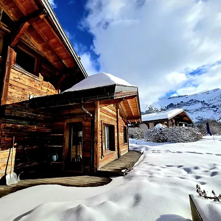 Chalet Cote 2000 Ski Inski Out Megève