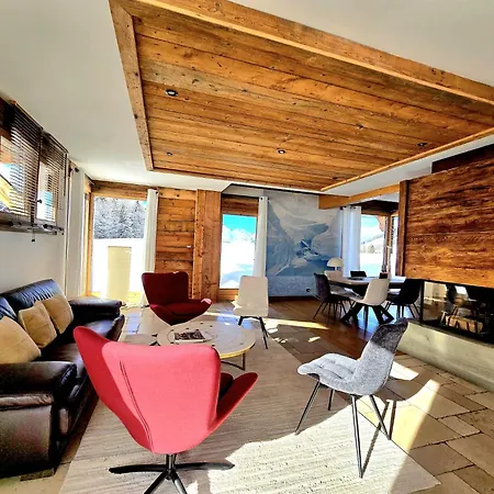 Chalet Cote 2000 Ski Inski Out *